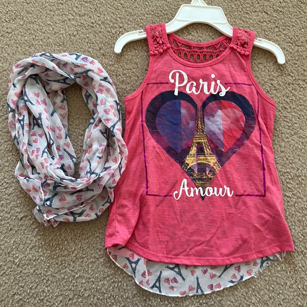 Sleveless top with scarf or shawl